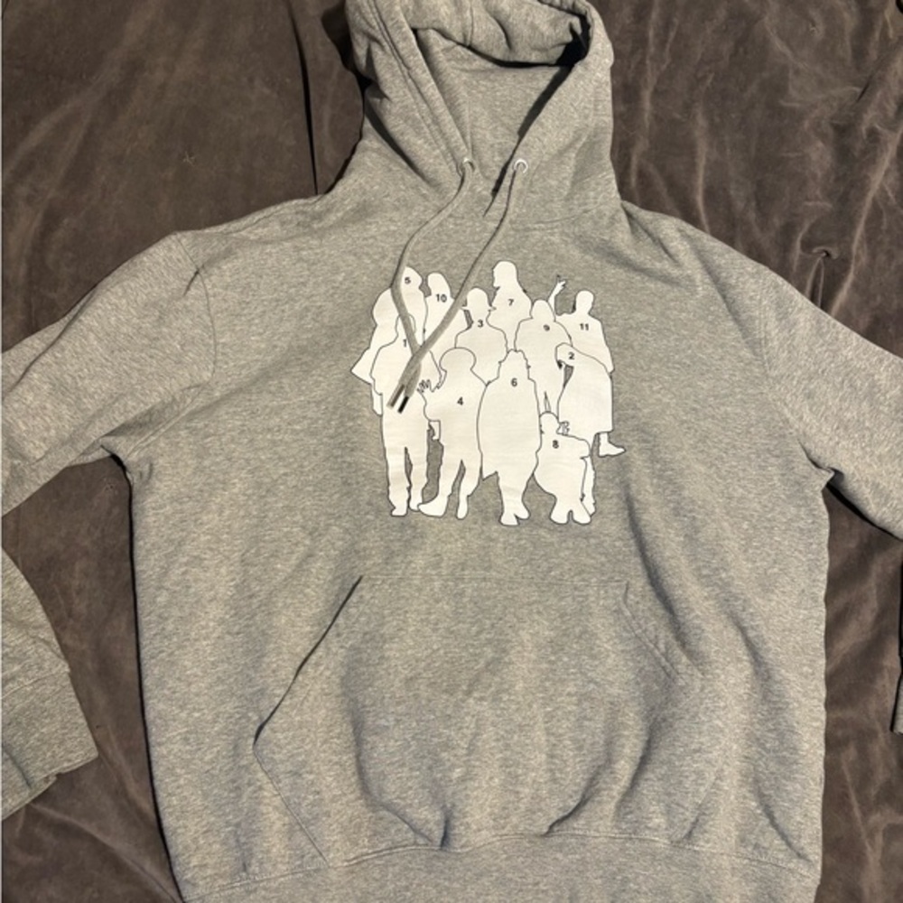 The eleven hoodie (in grey)